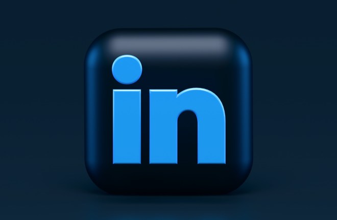 The LinkedIn logo with a black background.